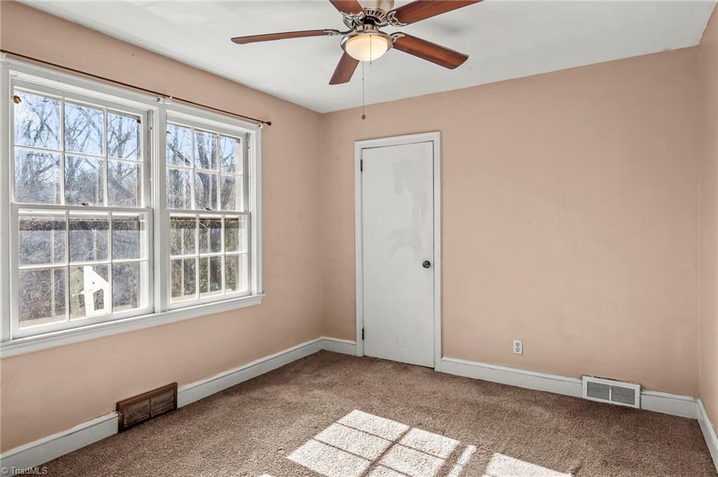 property viewer photo 9