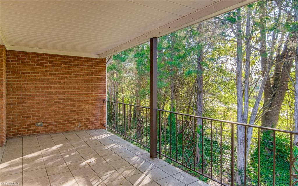 property viewer photo 14