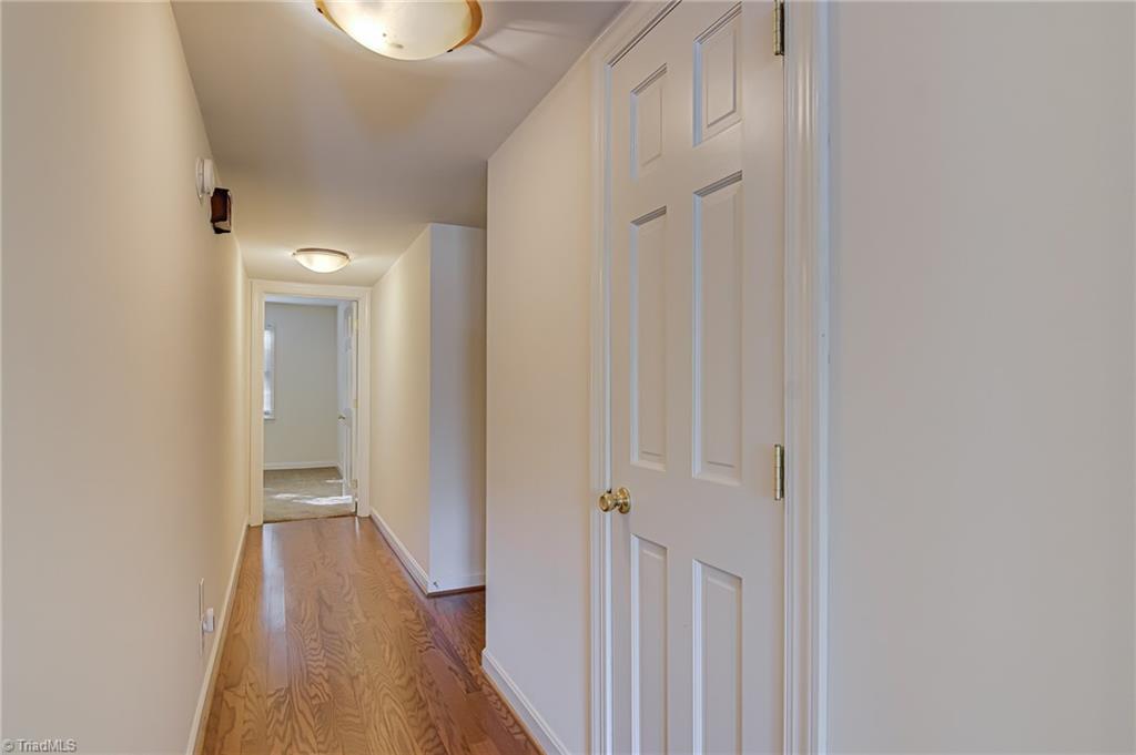 property viewer photo 16