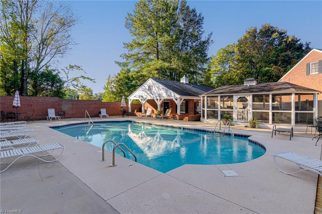property viewer photo 26