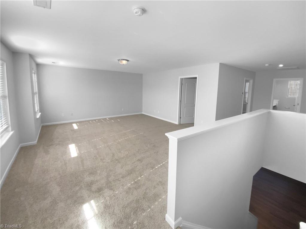 property viewer photo 11