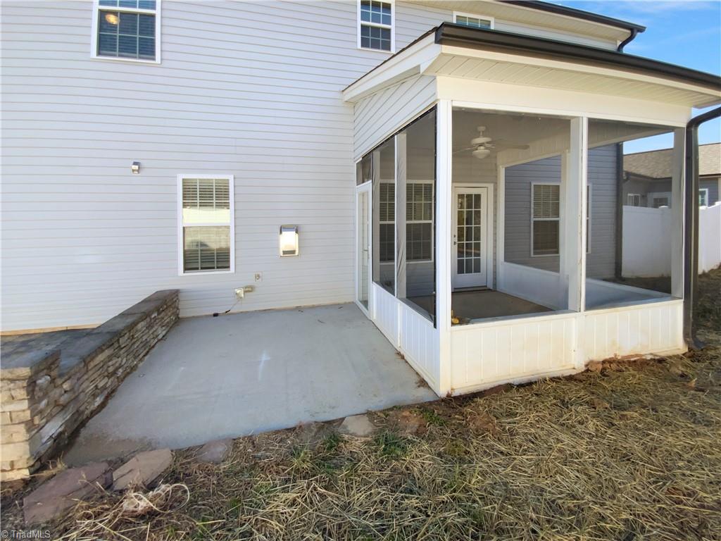 property viewer photo 26