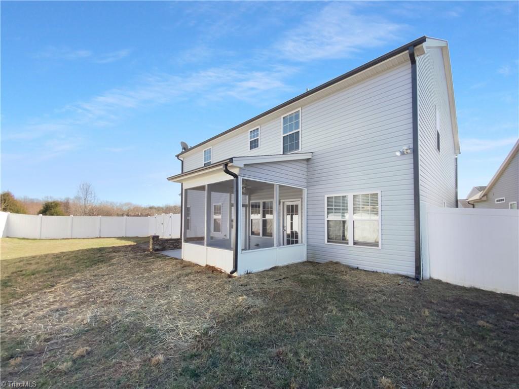 property viewer photo 27
