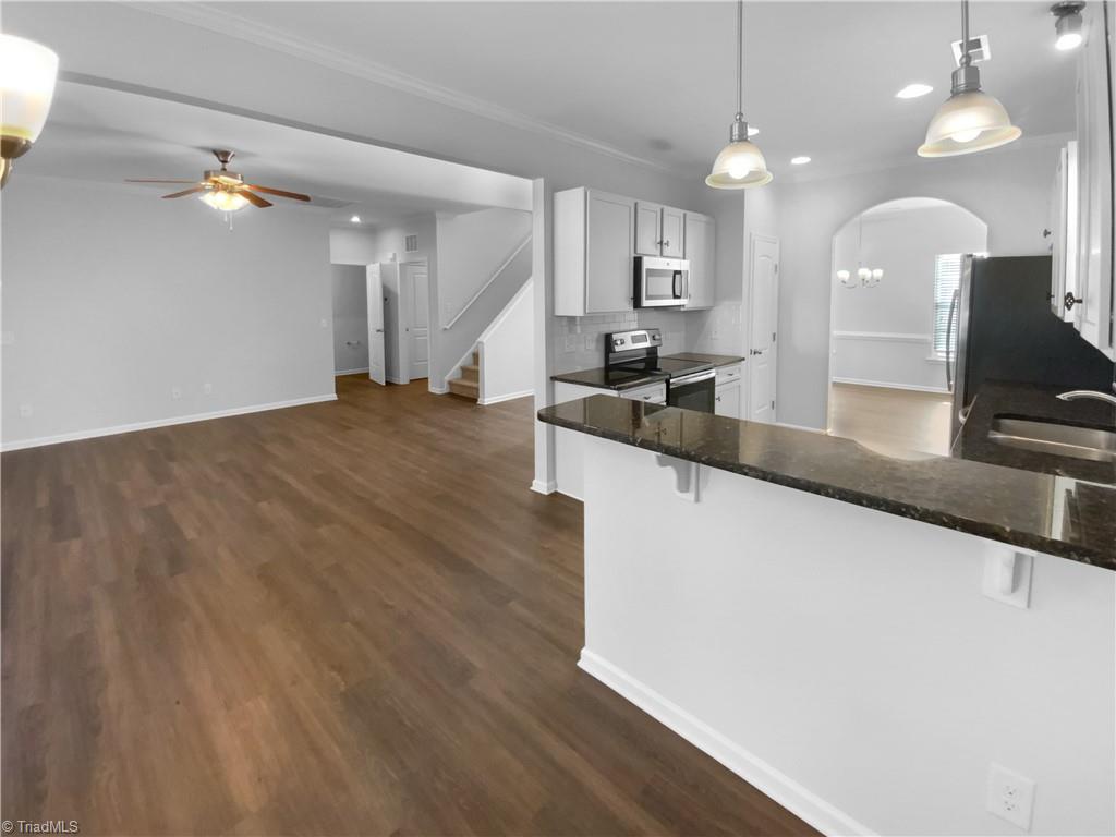 property viewer photo 6
