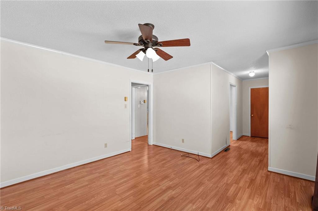 property viewer photo 11