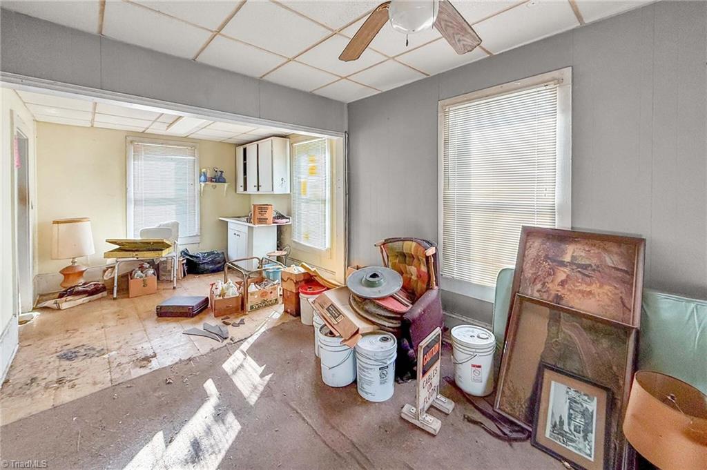 property viewer photo 44