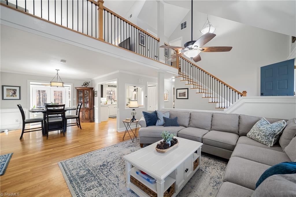 property viewer photo 10