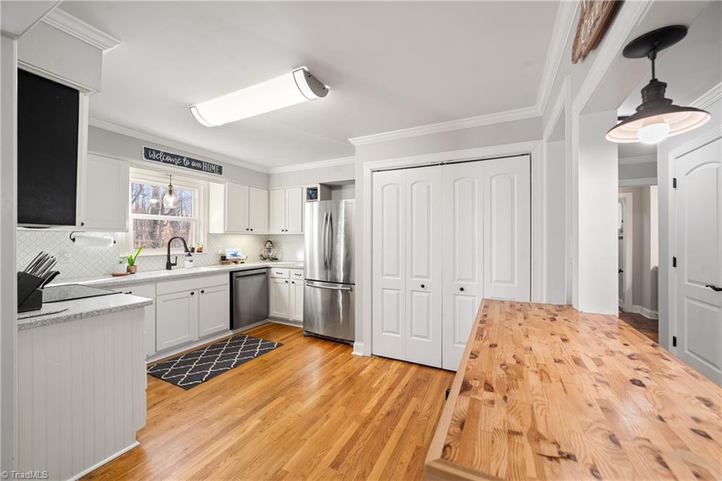 property viewer photo 18