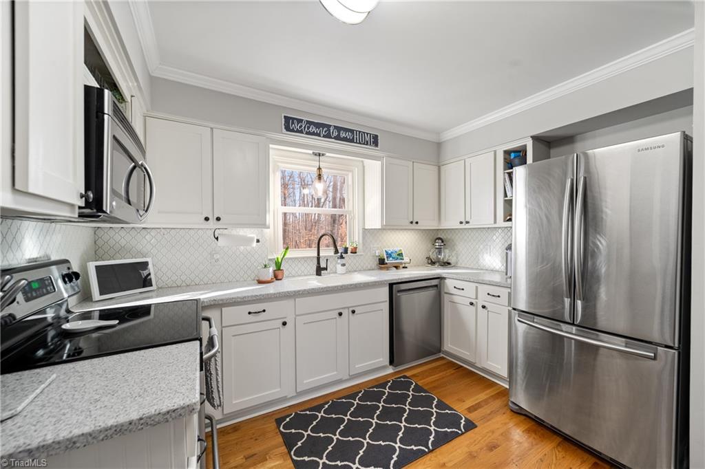 property viewer photo 19