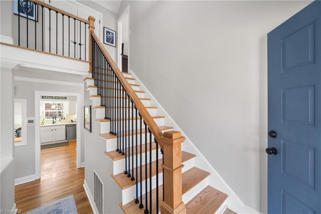 property viewer photo 23