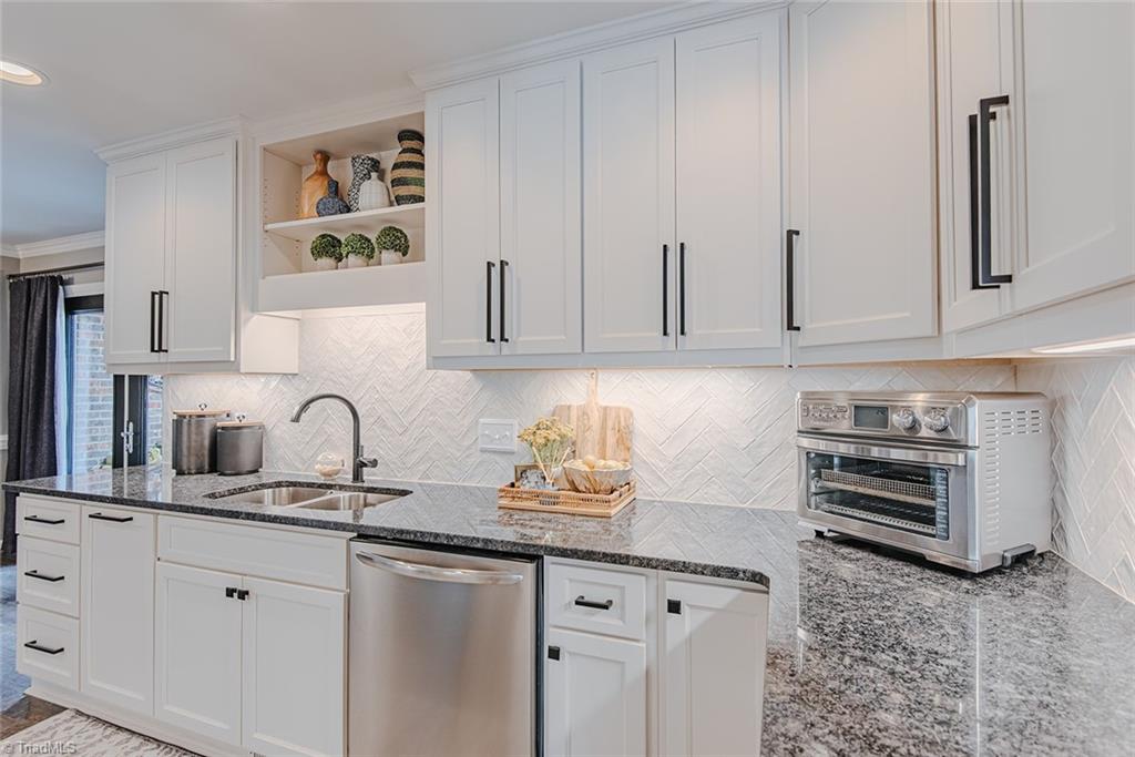 property viewer photo 12