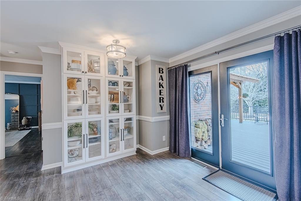 property viewer photo 17