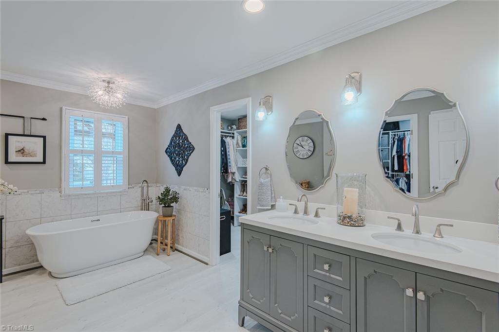 property viewer photo 21