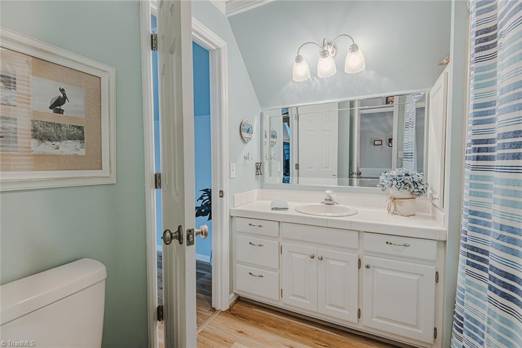property viewer photo 31