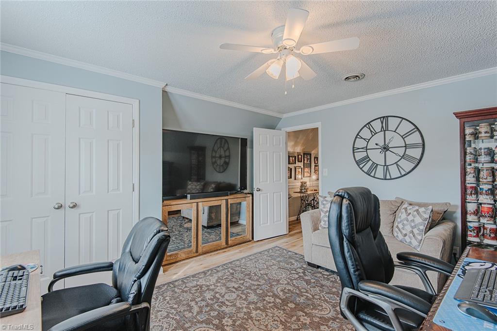 property viewer photo 34