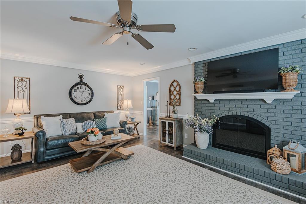 property viewer photo 8