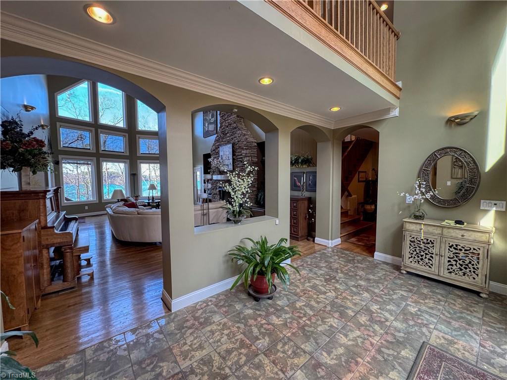 property viewer photo 12