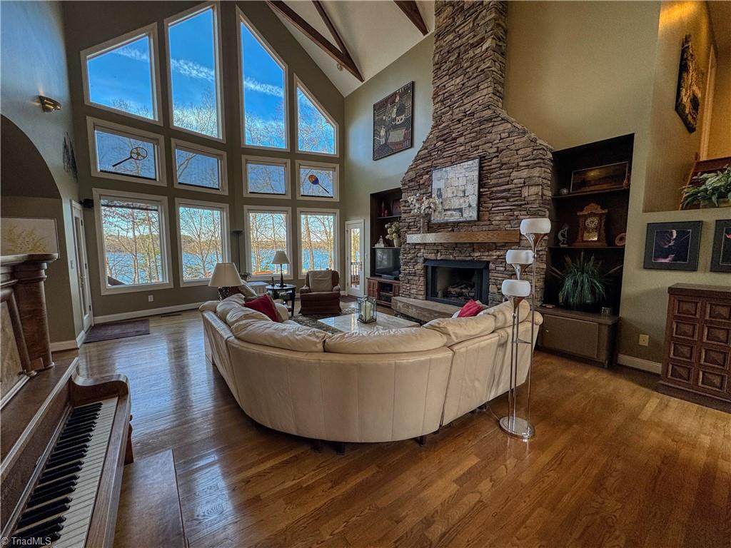property viewer photo 14
