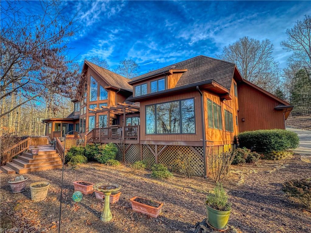 property viewer photo 3