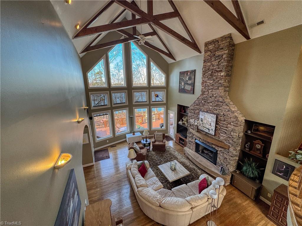 property viewer photo 36
