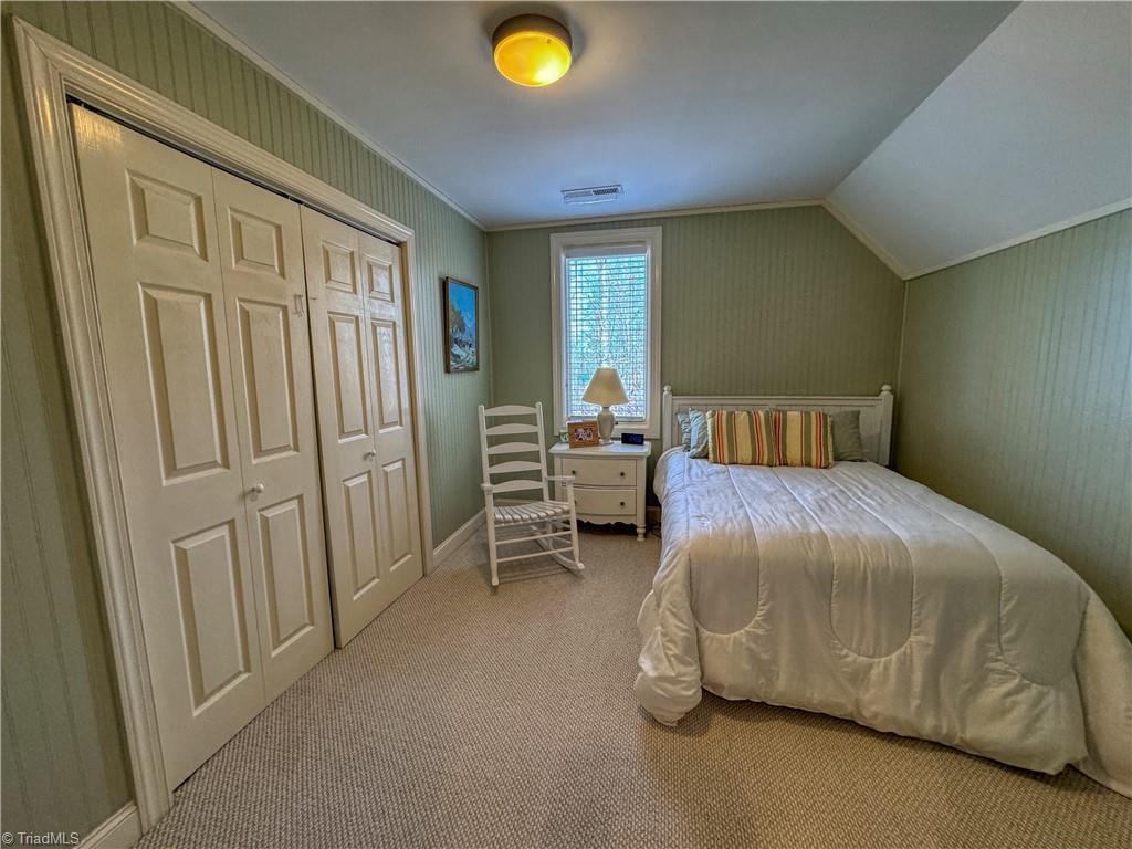 property viewer photo 40