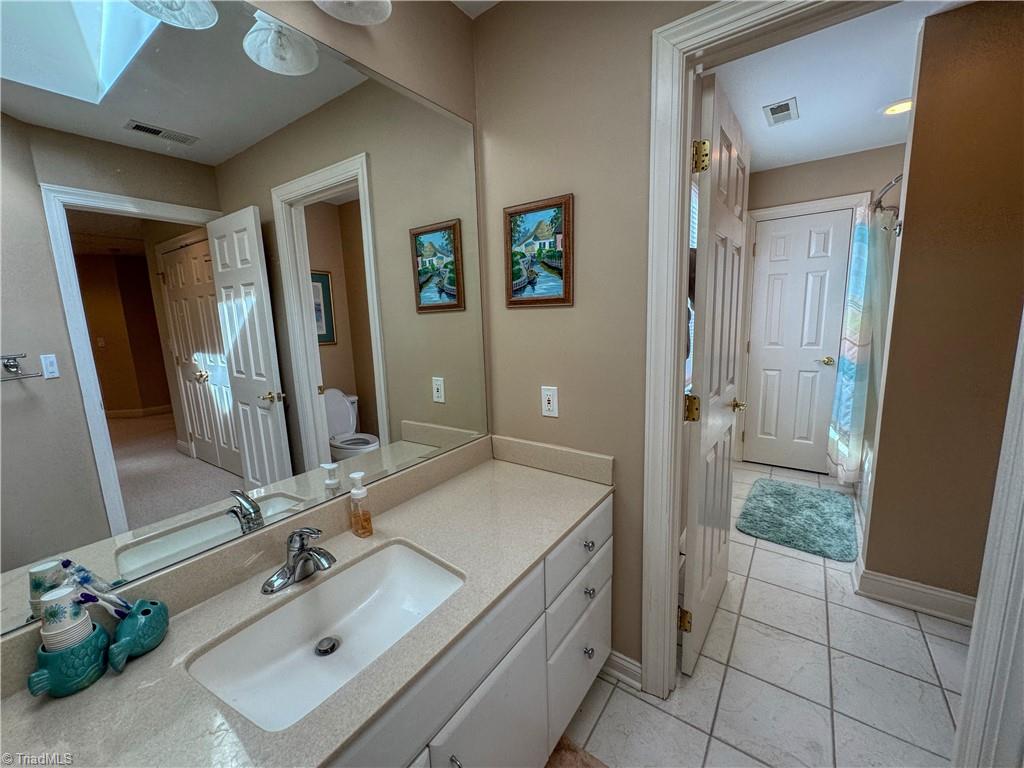 property viewer photo 42
