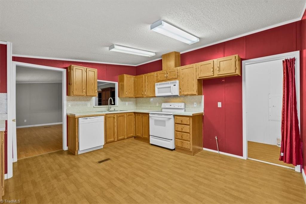 property viewer photo 10
