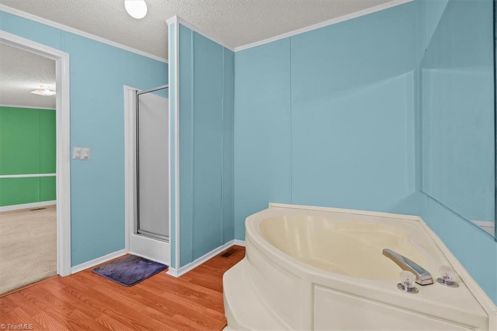 property viewer photo 16