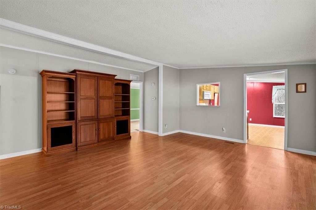 property viewer photo 5