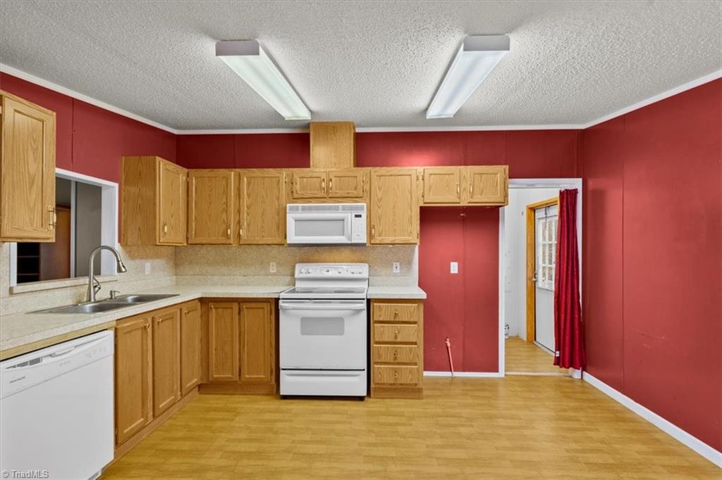property viewer photo 7