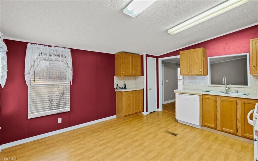 property viewer photo 8