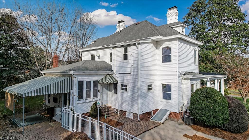 main property photo 46