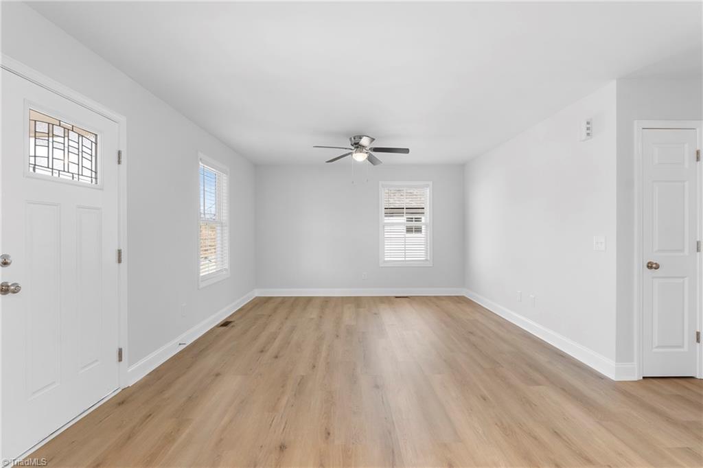 property viewer photo 15