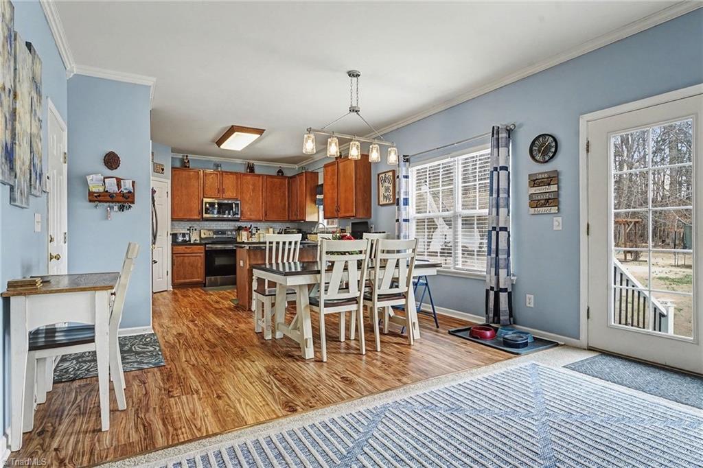property viewer photo 10