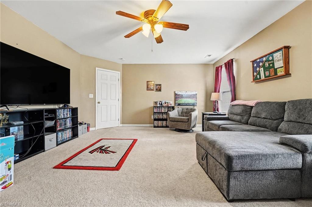 property viewer photo 13