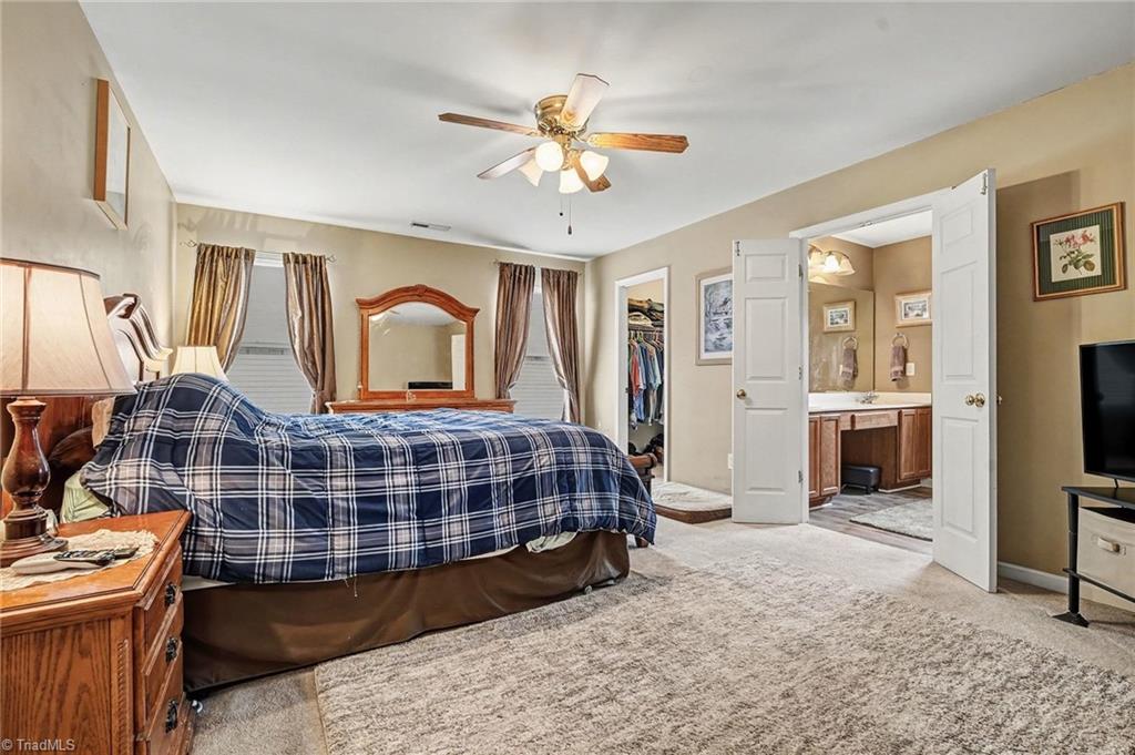 property viewer photo 15