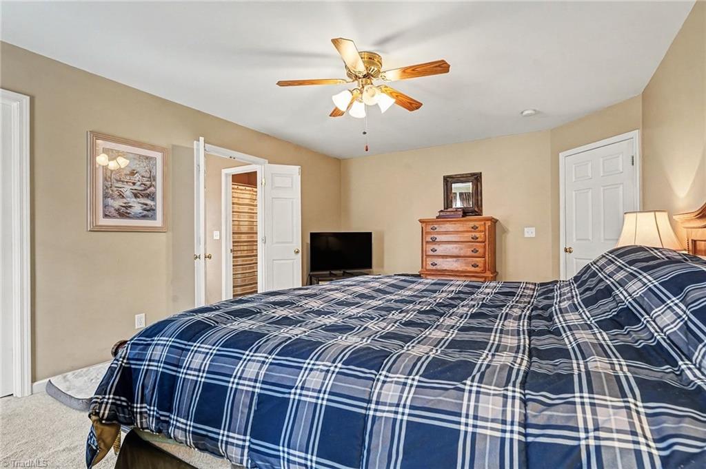 property viewer photo 16