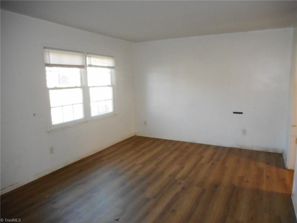 property viewer photo 2