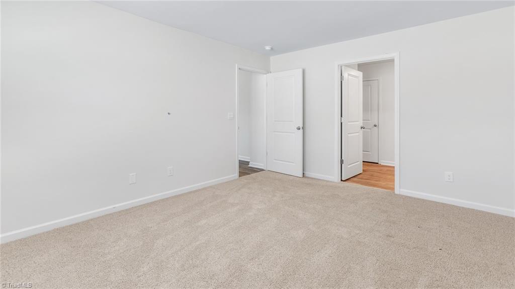property viewer photo 12