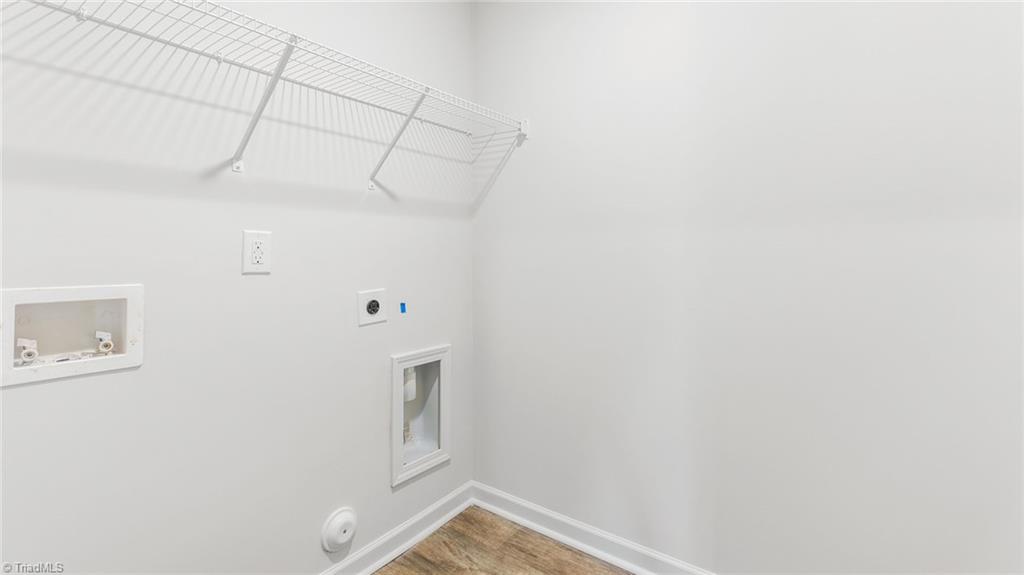 property viewer photo 16