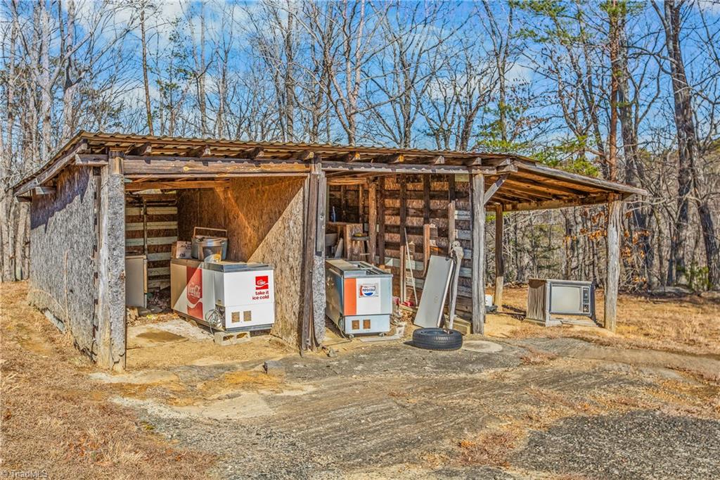 main property photo 12
