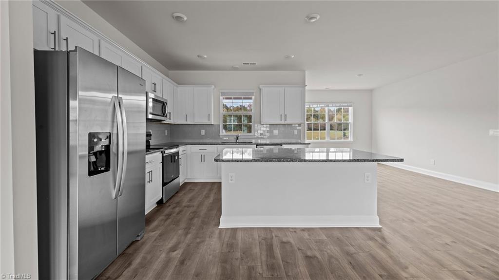 property viewer photo 11