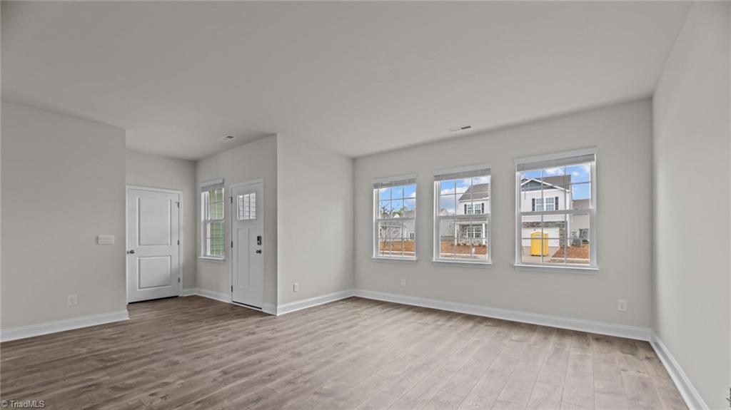 property viewer photo 14