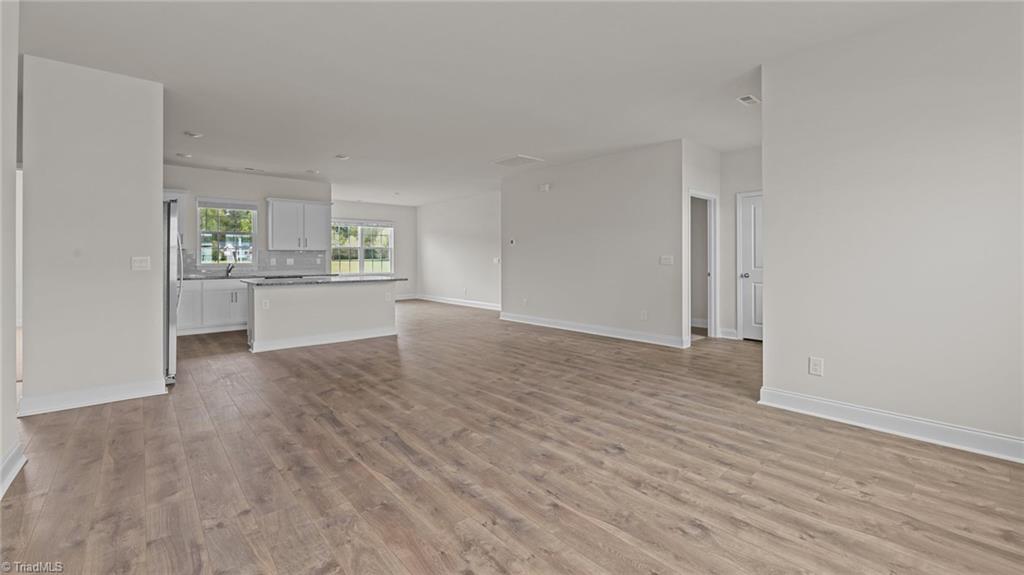 property viewer photo 15