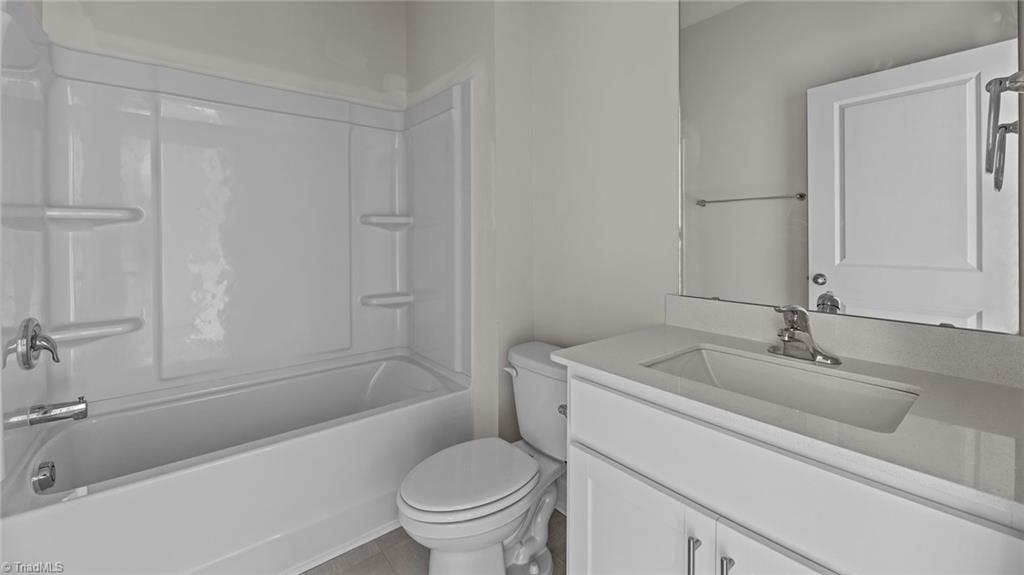 property viewer photo 4