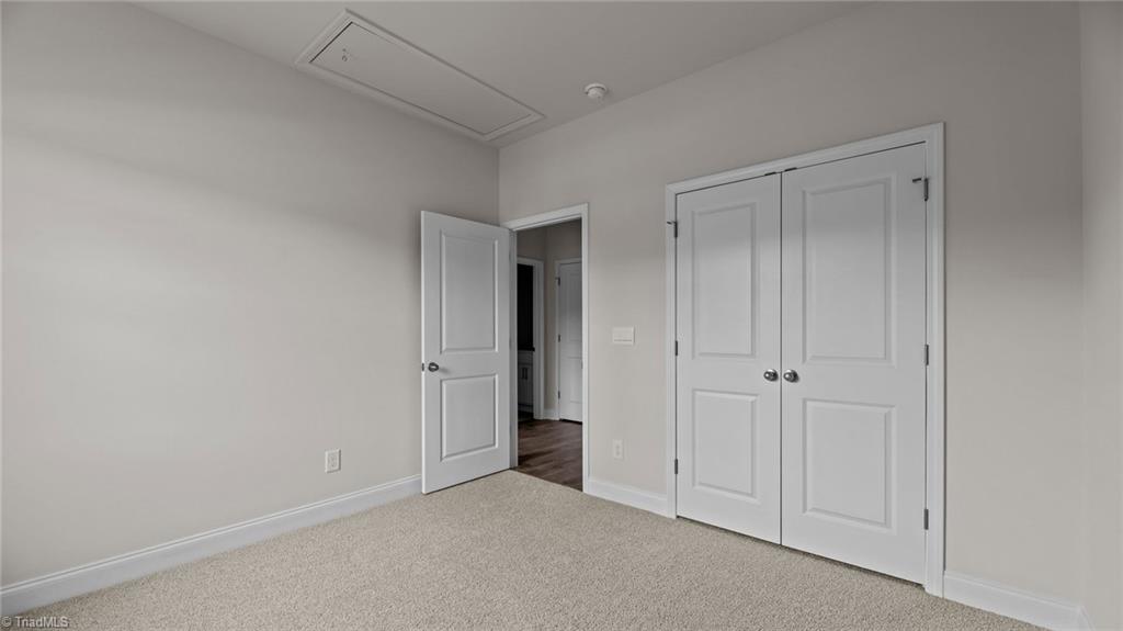 property viewer photo 6