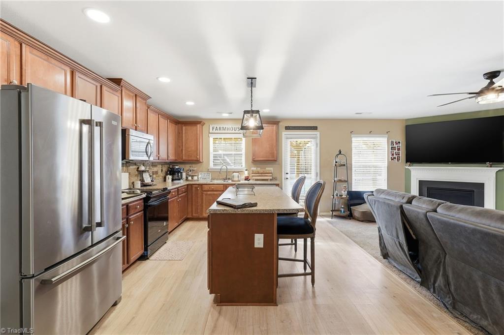property viewer photo 16