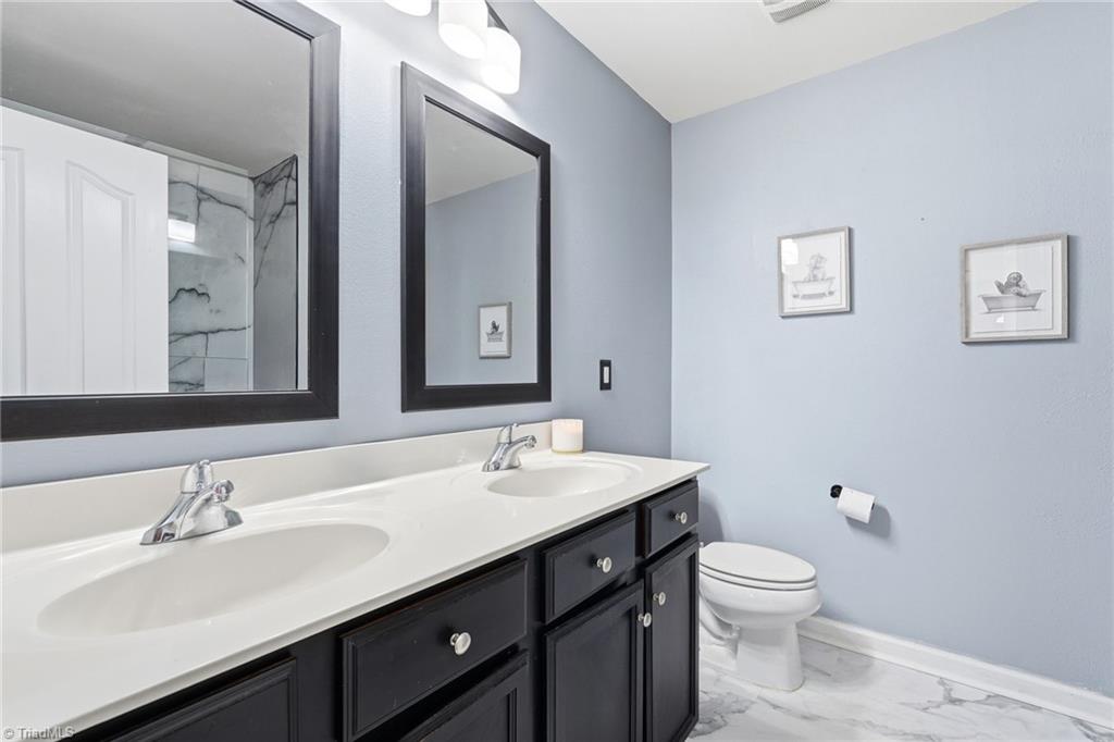 property viewer photo 21