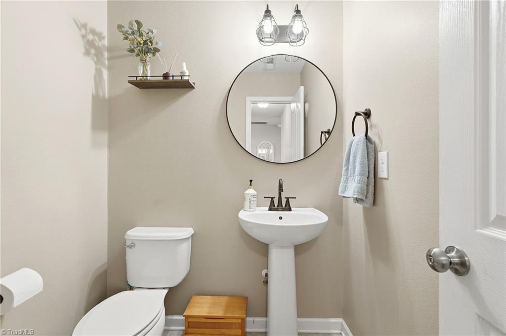 property viewer photo 25