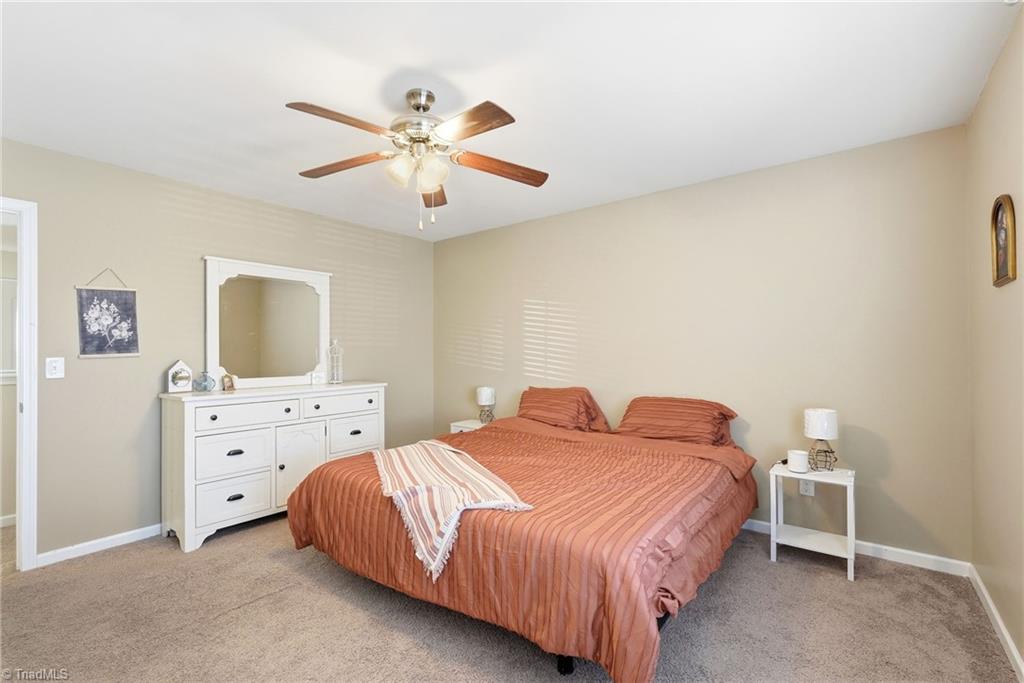 property viewer photo 27